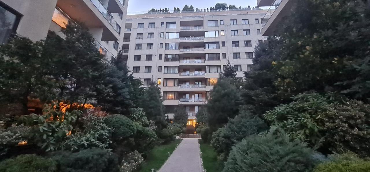 Garden Oasis Studio Bukarest Kültér fotó
